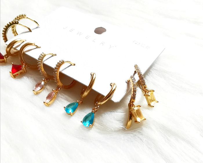 Lot de 5 paires de petites boucles d'oreilles dorées 🖤 - photo numéro 2