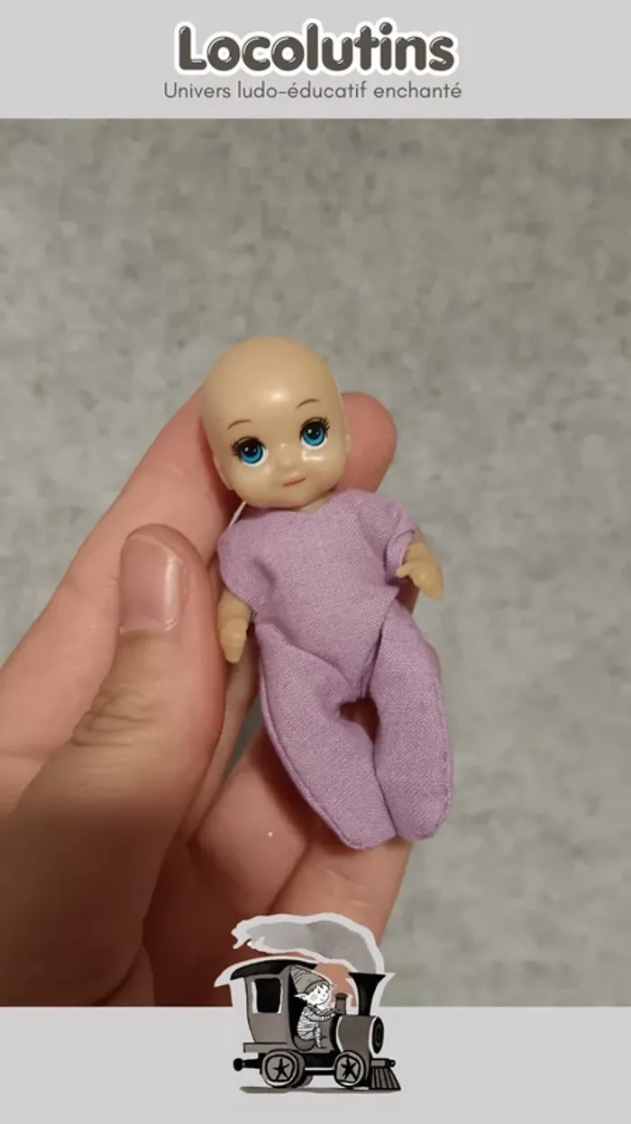 🚂 Poupée bébé miniature taille Barbie - photo numéro 2