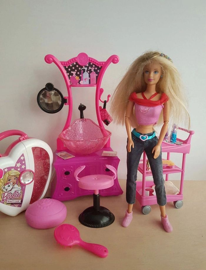 Barbie salon de coiffure