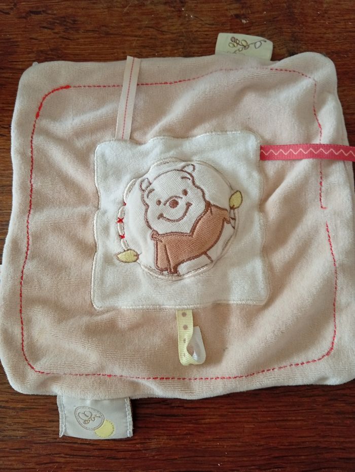 Doudou Winnie l'ourson