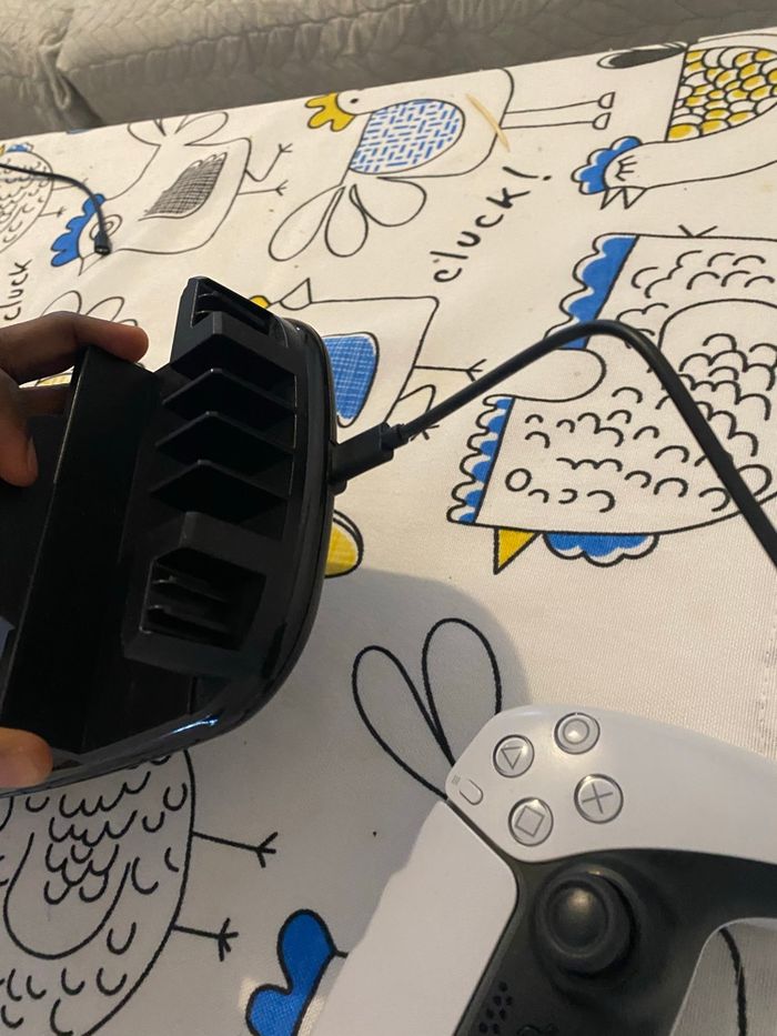 Support gaming et charger - photo numéro 10