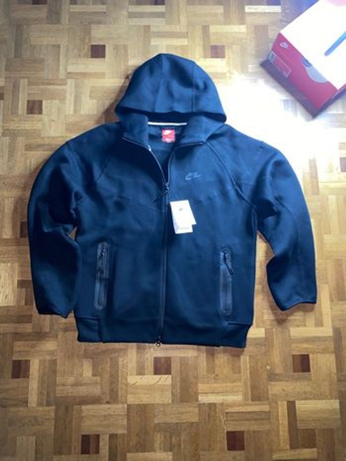 Ensemble Nike tech noir - photo numéro 2