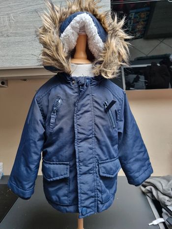 Manteau bleu bien chaud