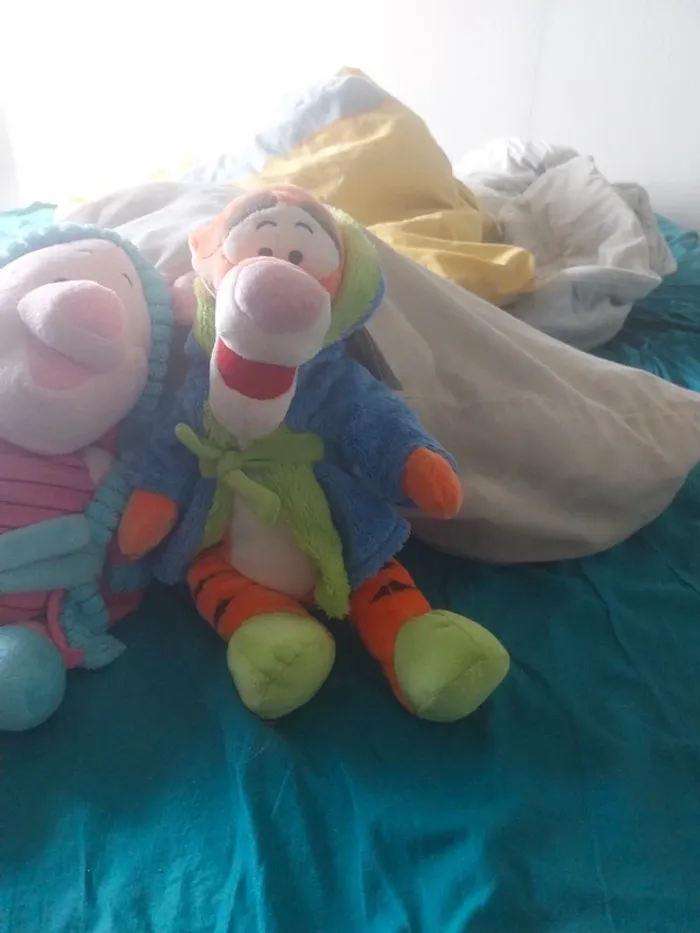 Lot peluche winnie l'ourson - photo numéro 4