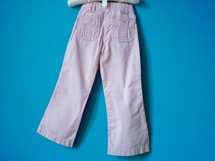Pantalon Fille Okaidi 4 ans jean rose bonbon collection été TBE - photo numéro 4