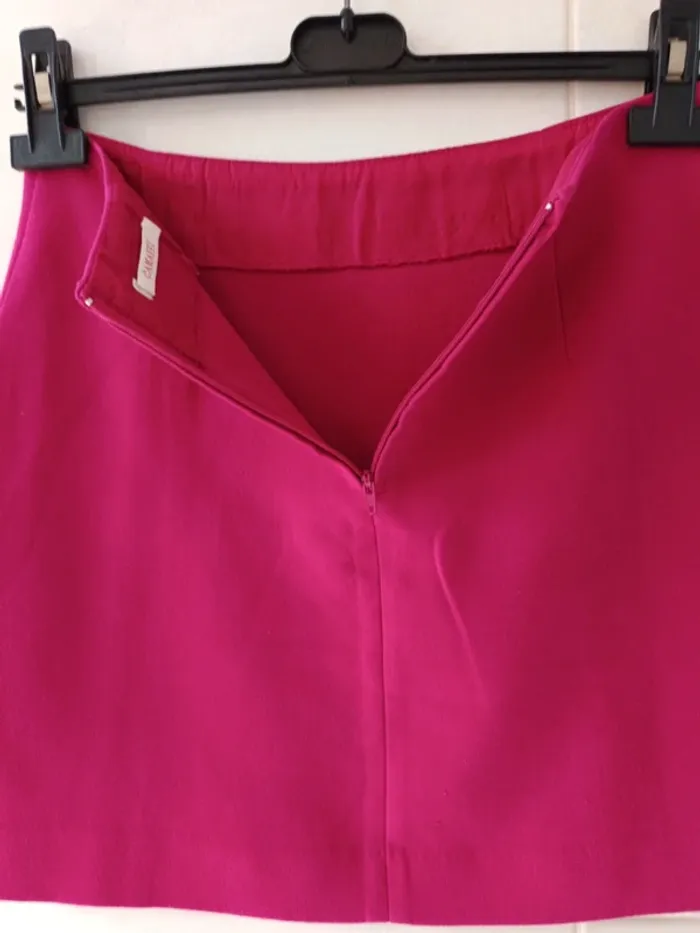 Jupe Camaïeu t.36 framboise - photo numéro 8