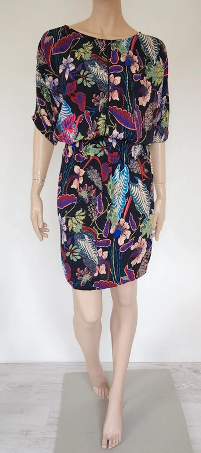 Robe noire à fleurs Promod T.38