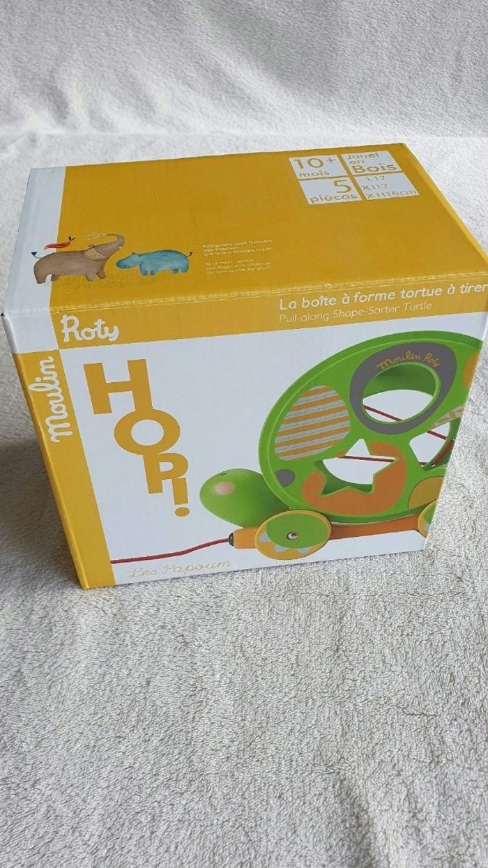 Boîte à forme tortue à tirer