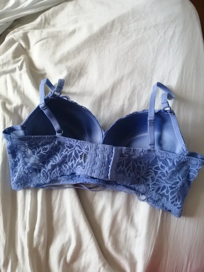 Soutien gorge - photo numéro 2