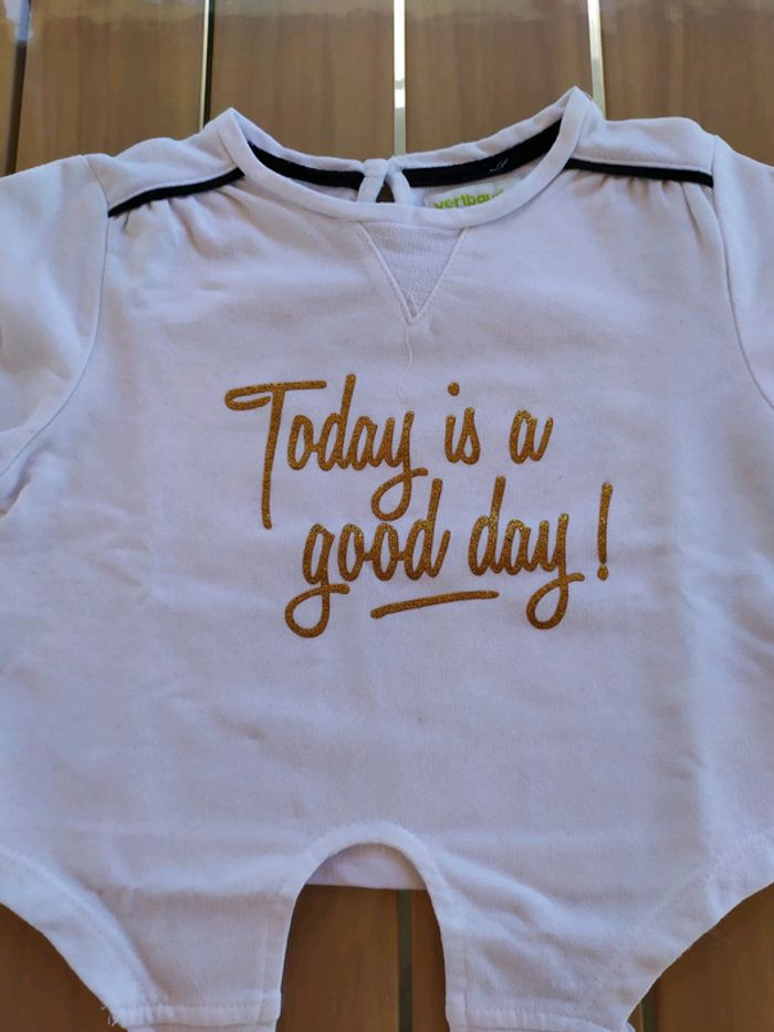 💫sweat court Vertbaudet 💫 - photo numéro 3