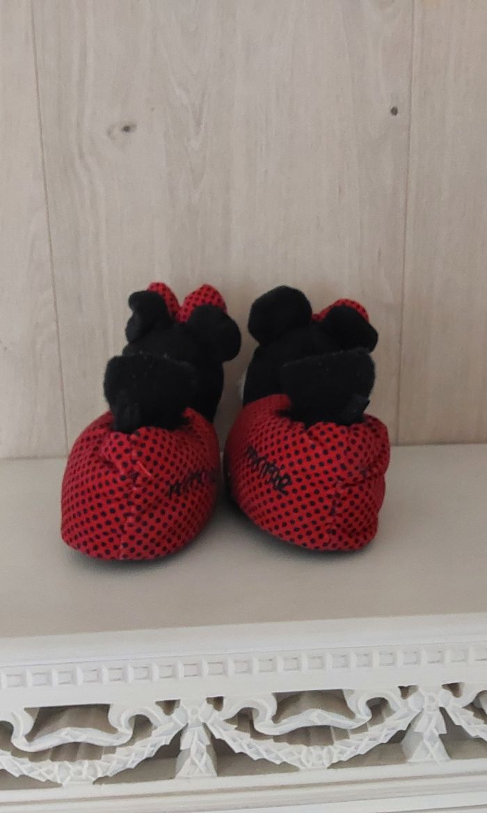Pantoufles  chaussons Minnie Disney T 27 - photo numéro 5