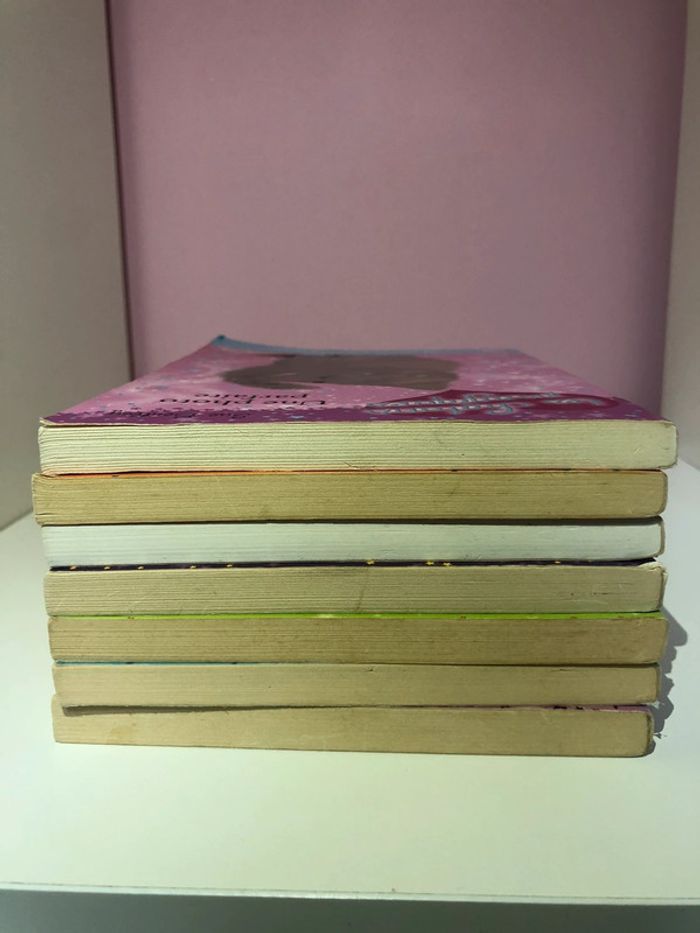 Lot de livres collection Les chatons magiques (tomes 1, 4, 5, 7, 10, 12, 13,) - photo numéro 2