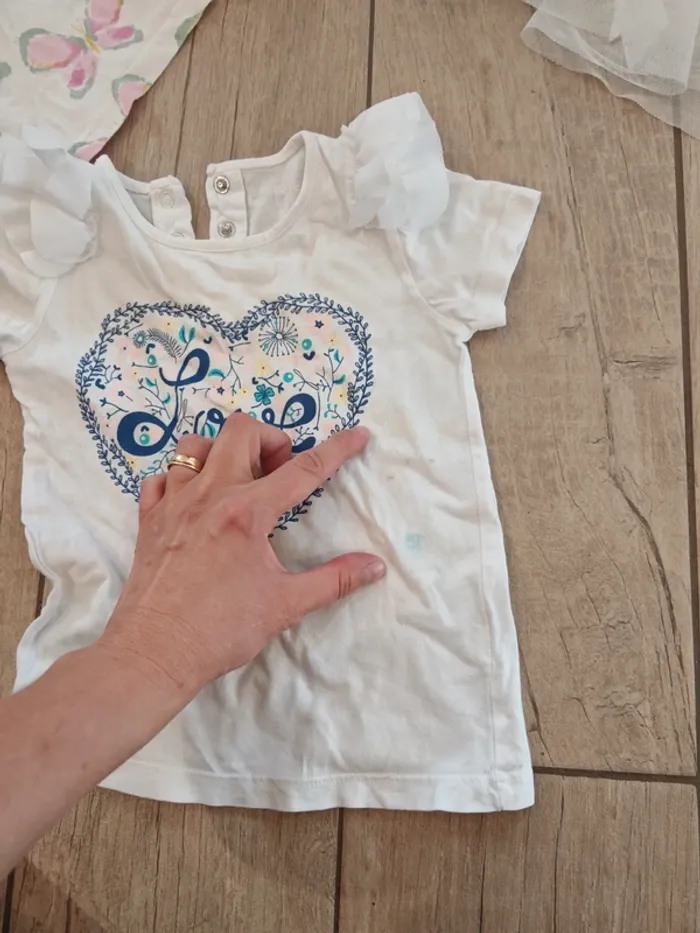 Lot de vêtements taille 2/3 ans tachés - photo numéro 8