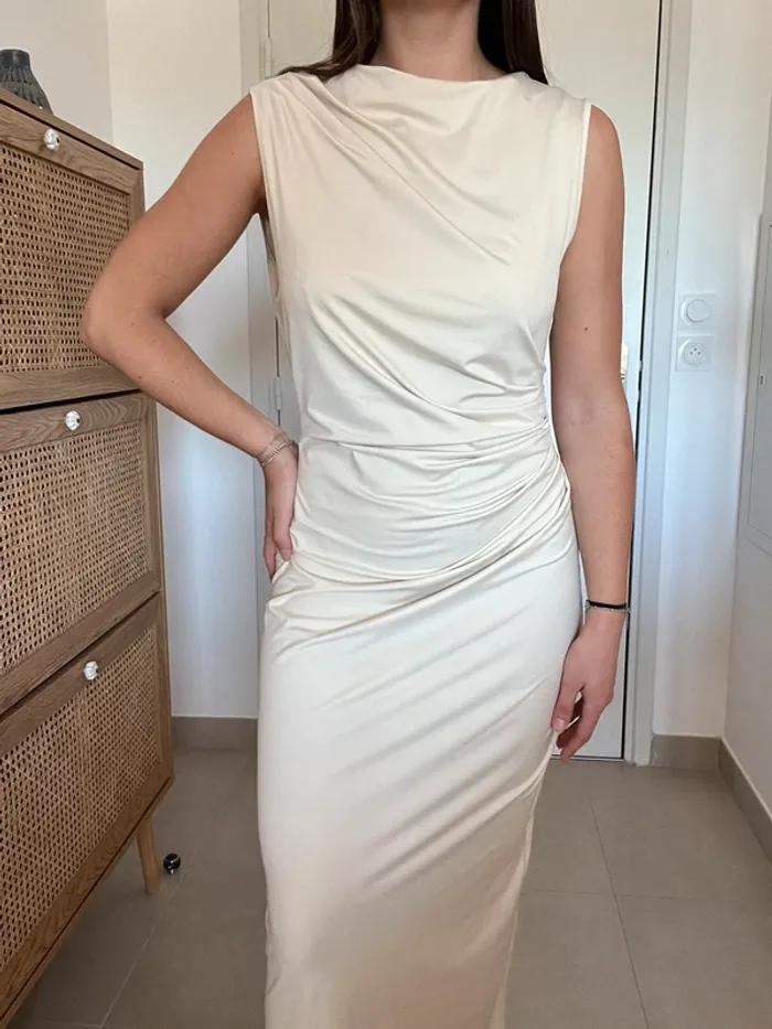 Robe longue et drapée crème 4th Reckless