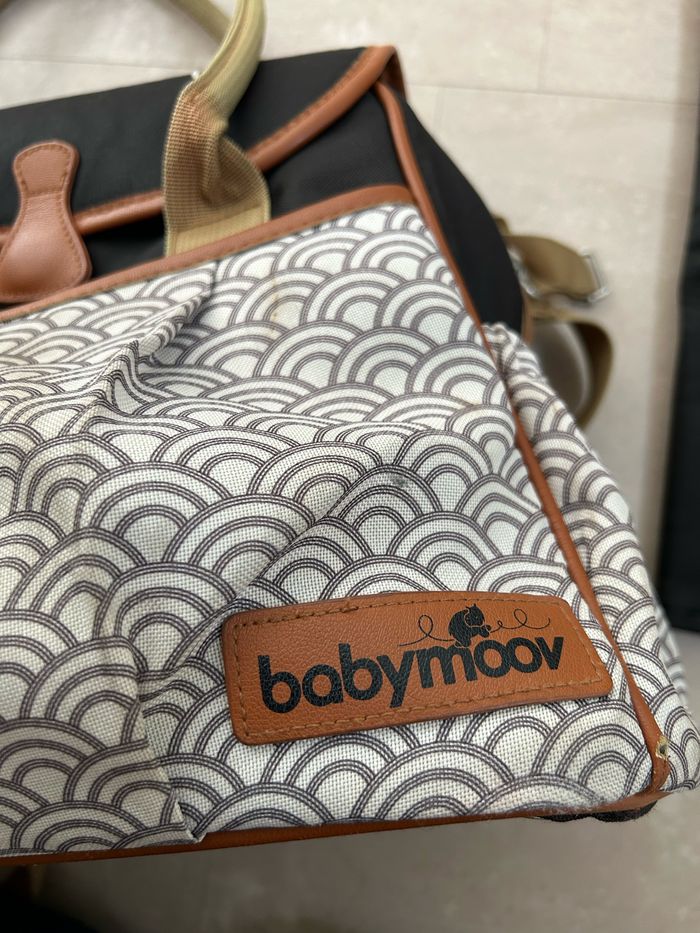 Sac à langer babymoov avec accessoires - photo numéro 2