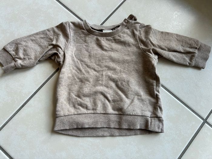 Lot 4 pulls mixtes 2-4 mois H&M - photo numéro 4