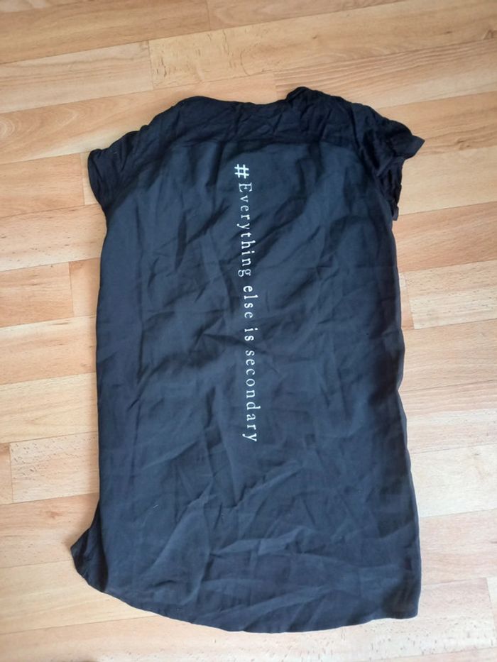 Tee shirt noir xs happiness - photo numéro 6
