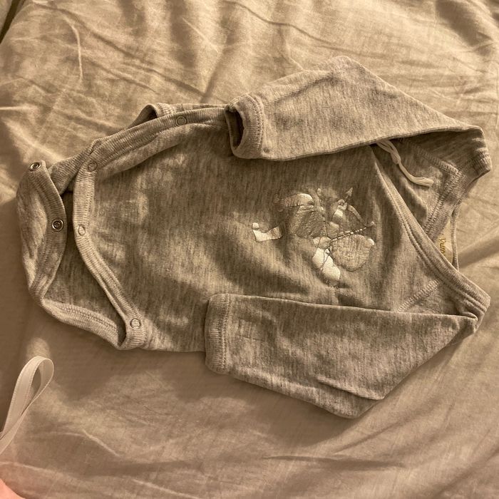 lot de body 1 mois - photo numéro 5