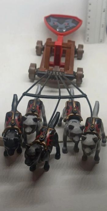 Catapulte avec loups playmobil