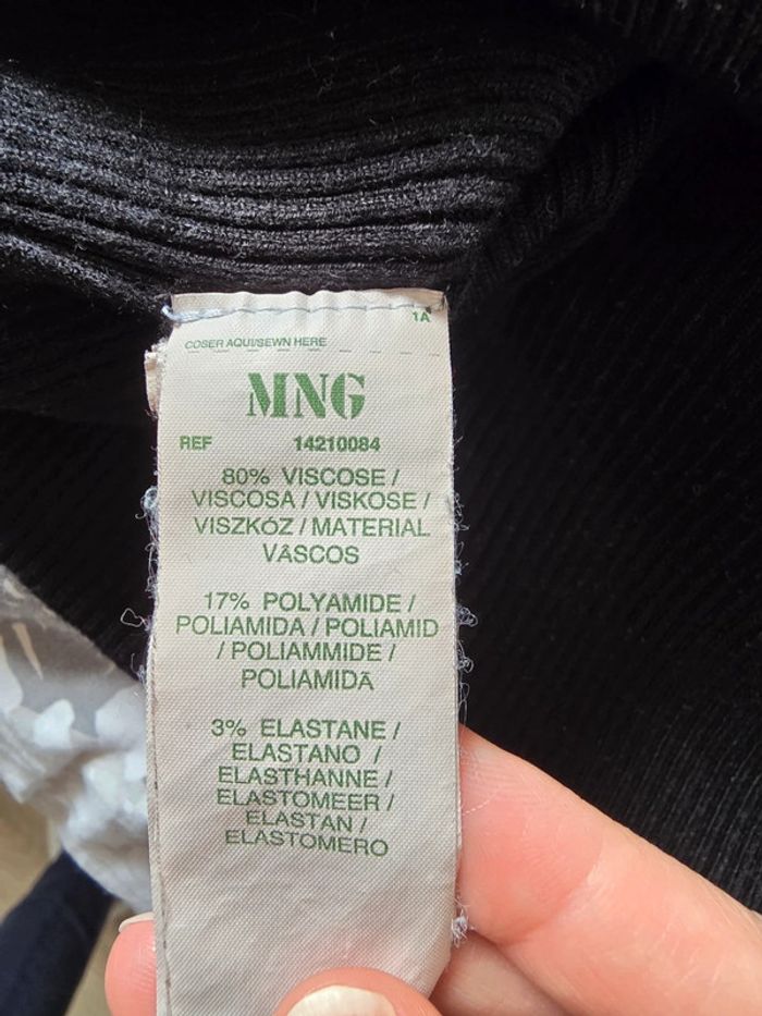 Pull noir - photo numéro 10