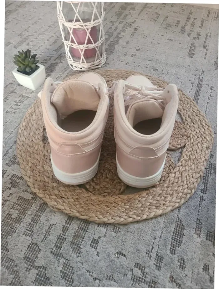 Chaussures neuve taille 38 - photo numéro 4