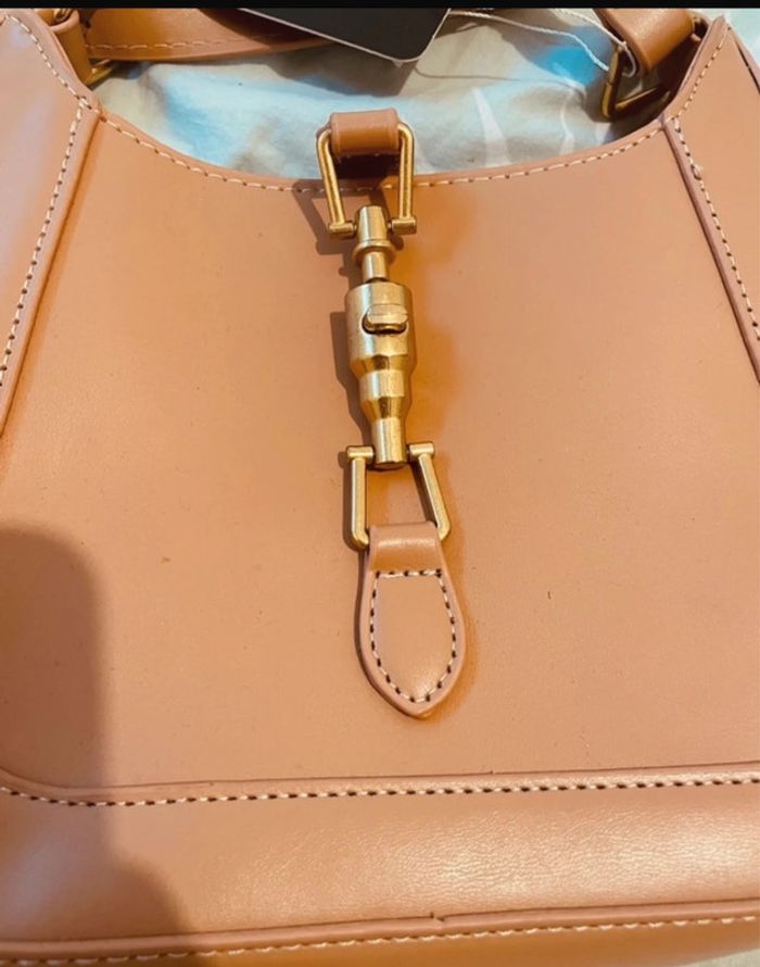 Sac à main camel Neuf 25x23 cm - photo numéro 4