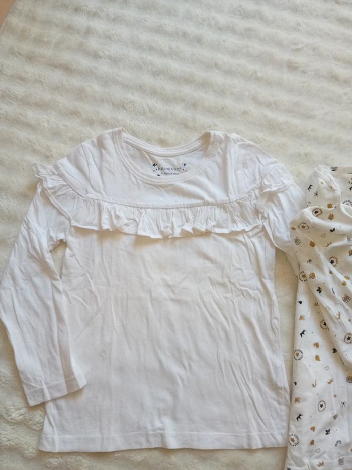 Lot 2 Tshirt ML fille 5/6ans 🌼🤎 - photo numéro 3