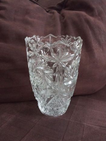 Magnifique VASE transparent en verre épais - en parfait état