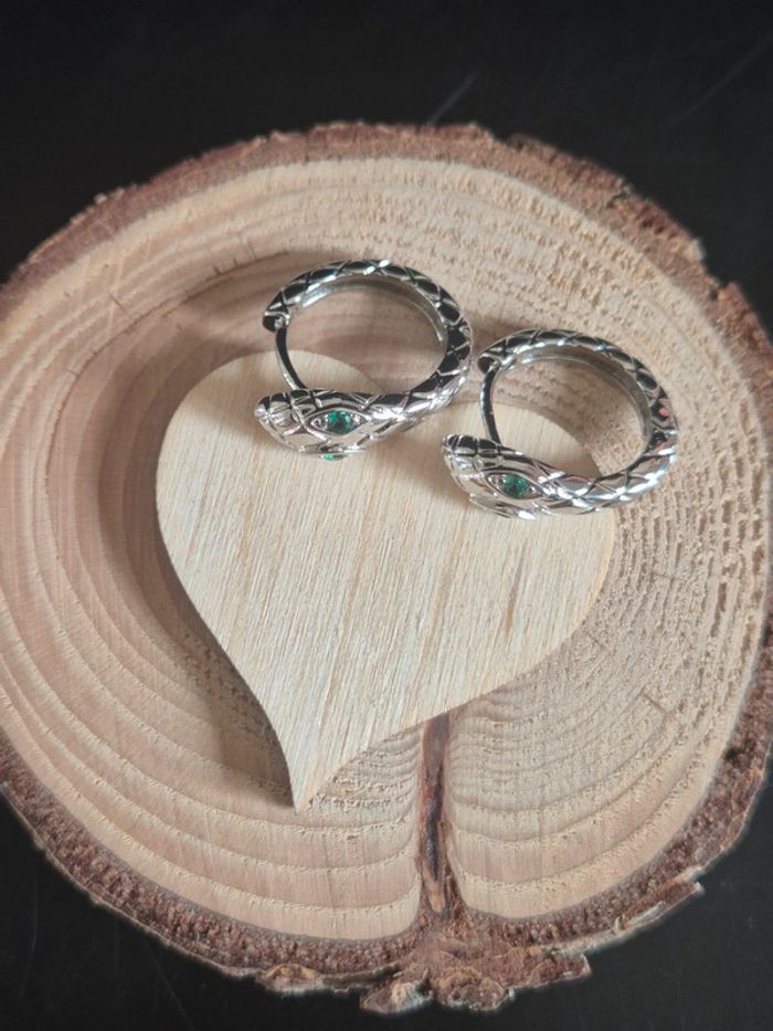 Boucles d'oreilles mini créoles serpent acier - photo numéro 3