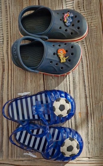 Lot crocs et sandale d'eau 22/23