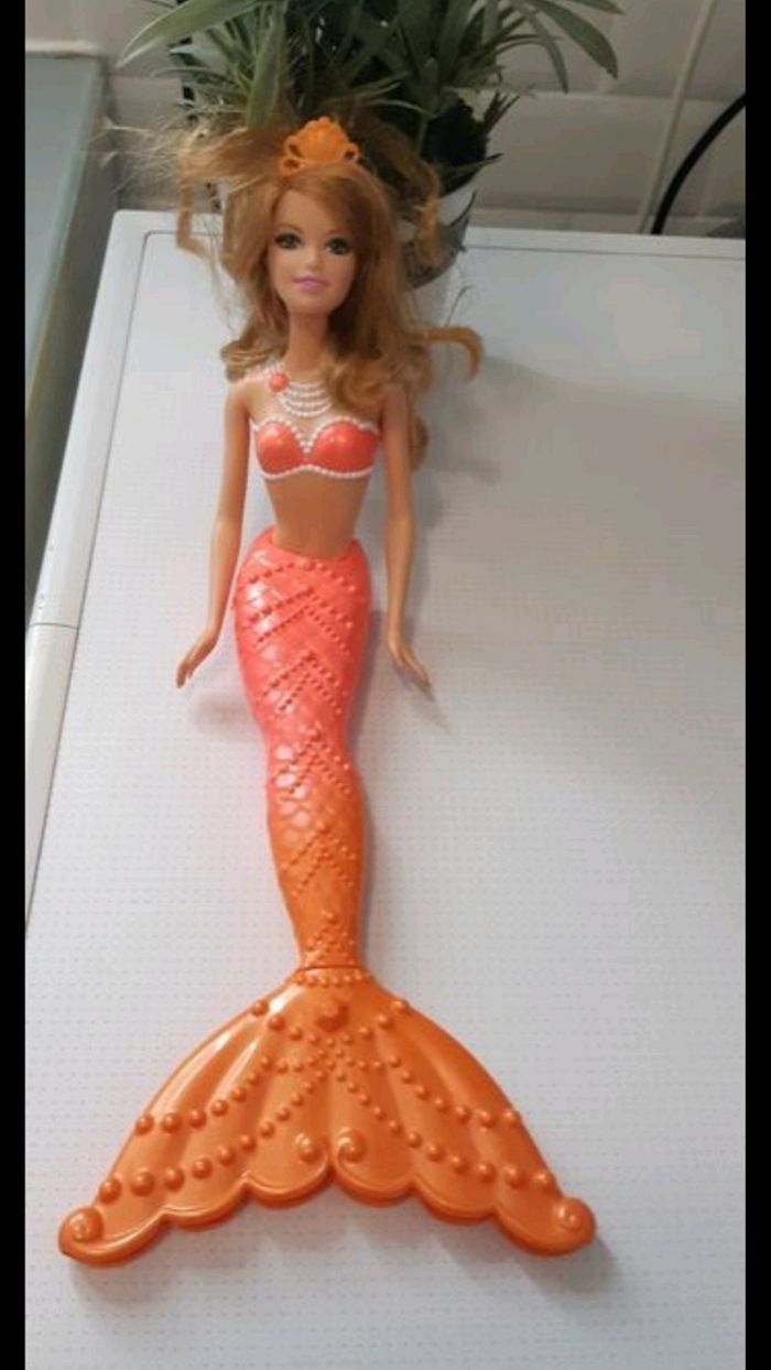 Barbie sirène mattel  2013 - photo numéro 2