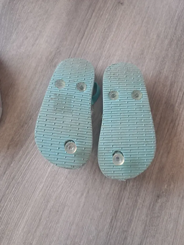 3 paires de chaussure fille taille 22/23 - photo numéro 9