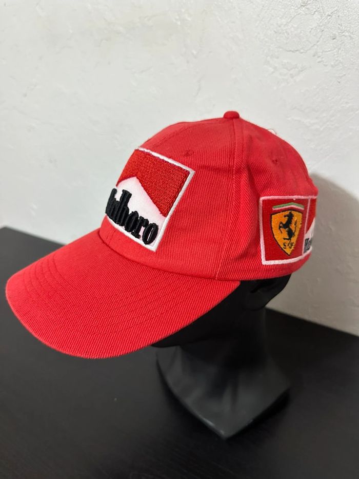Casquette Marlboro x Ferrari - photo numéro 15