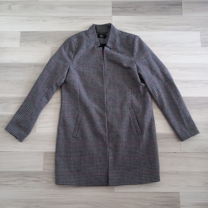 Manteau pardessus femme à motifs carreaux Only taille M