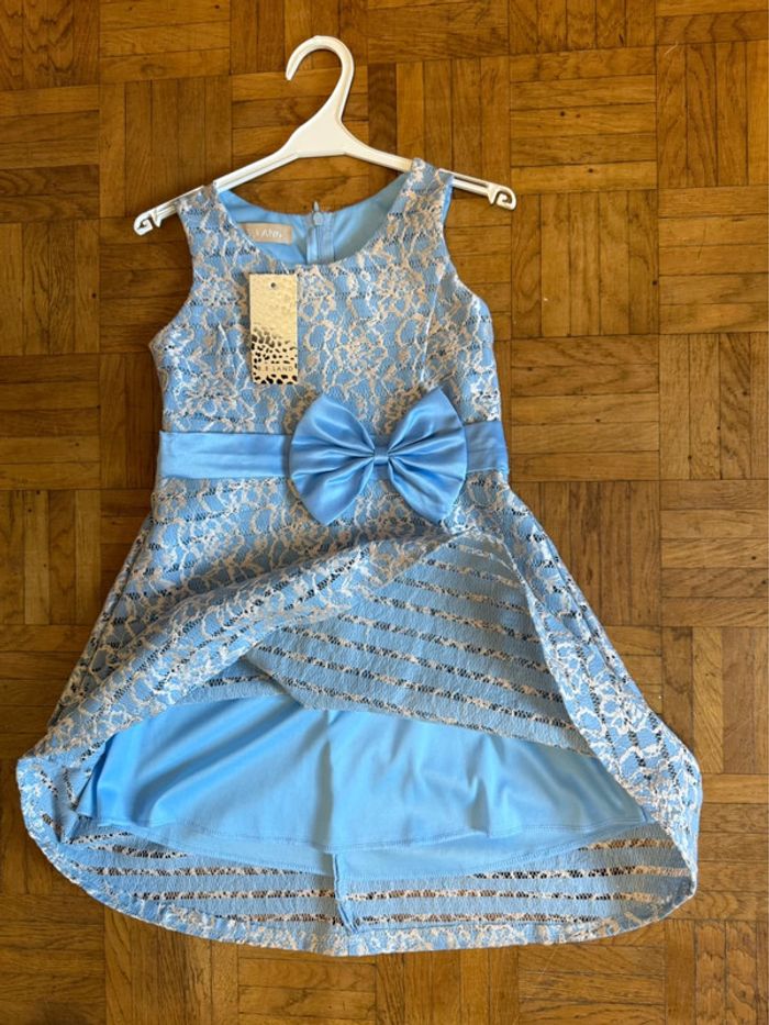 Robe bleue à dentelle - photo numéro 7