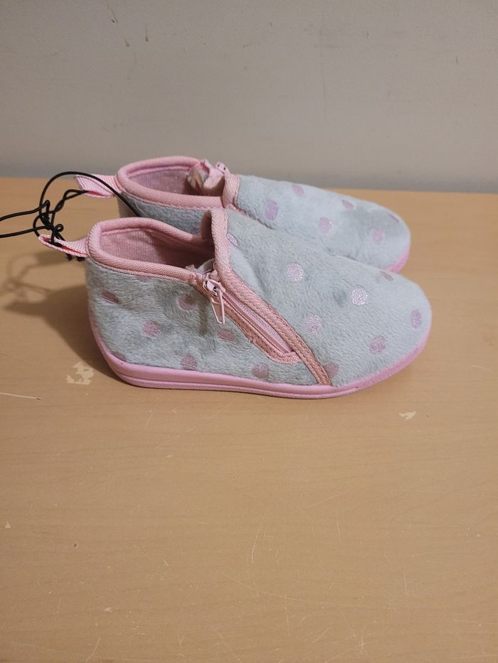 Chausson bébé fille