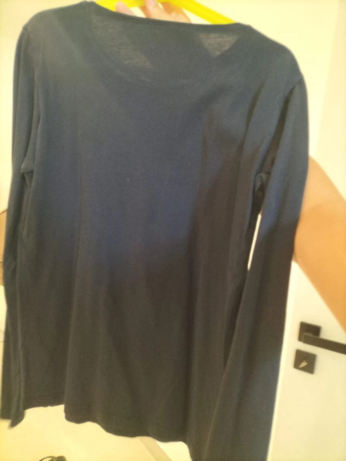 Tee shirt manches longues kiabi 12 ans tbe - photo numéro 3