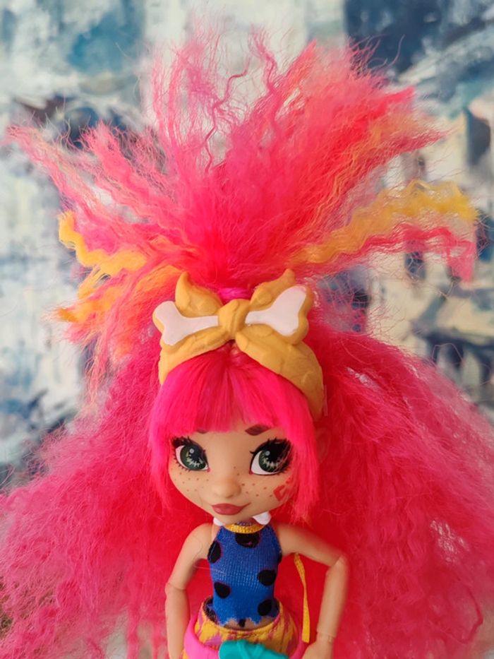 Poupée cave club rose emberly - photo numéro 3