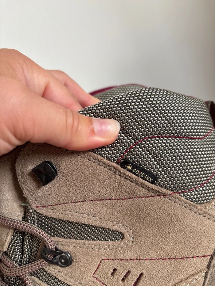 Chaussures de randonnée montantes Gore Tex taille 42 - photo numéro 6
