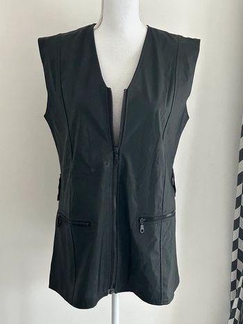 Veste sans Manches Noire Simili Cuir - Taille 40 - Élégance Rebelle