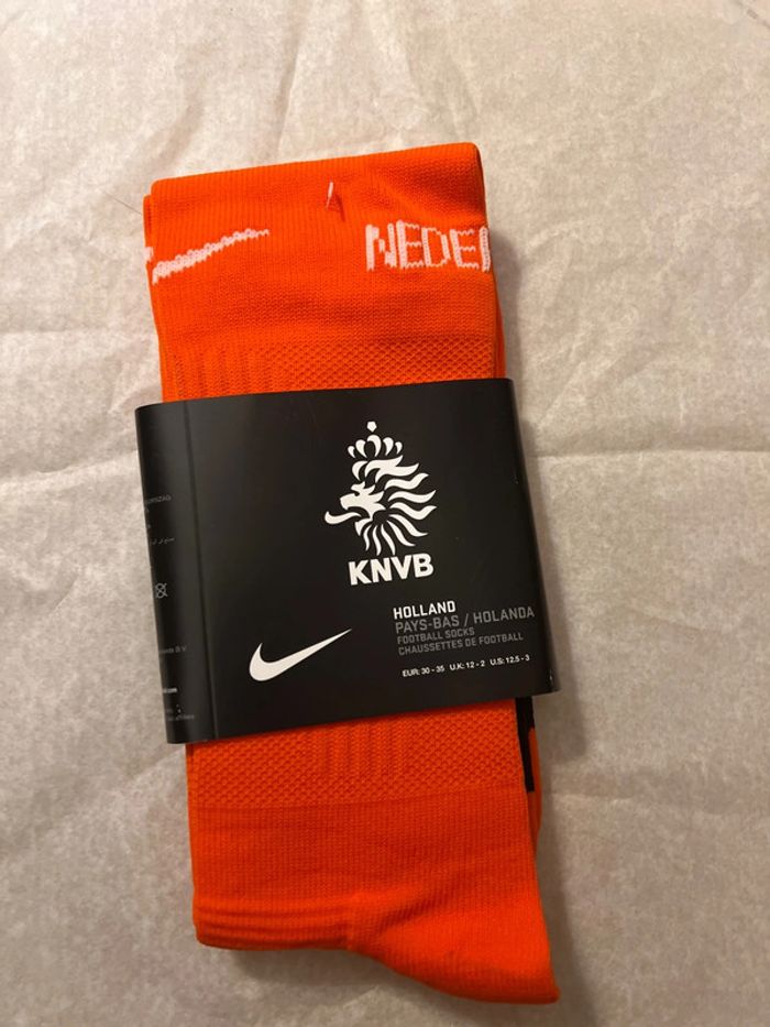 Maillot de foot Nike, équipe Pays-Bas avec chaussettes taille 7/8 ans authentique neuf - photo numéro 10