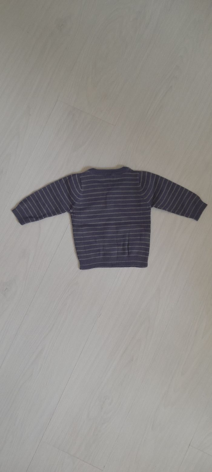 Pull T 6 mois - photo numéro 2