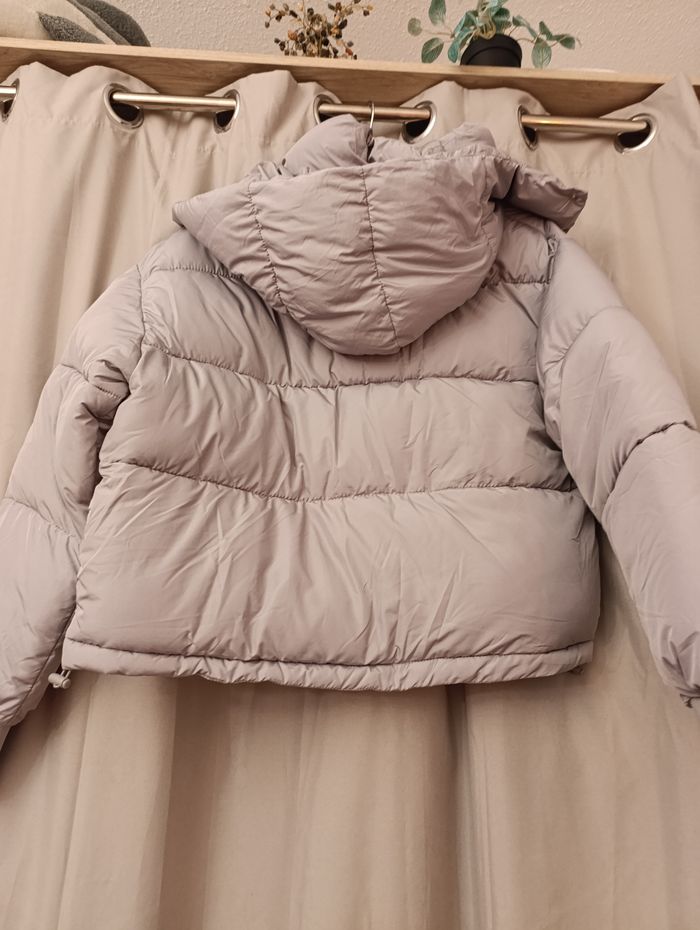 DOUDOUNE MODE FEMME ENTIÈREMENT NEUVE AVEC L ÉTIQUETTE - photo numéro 3