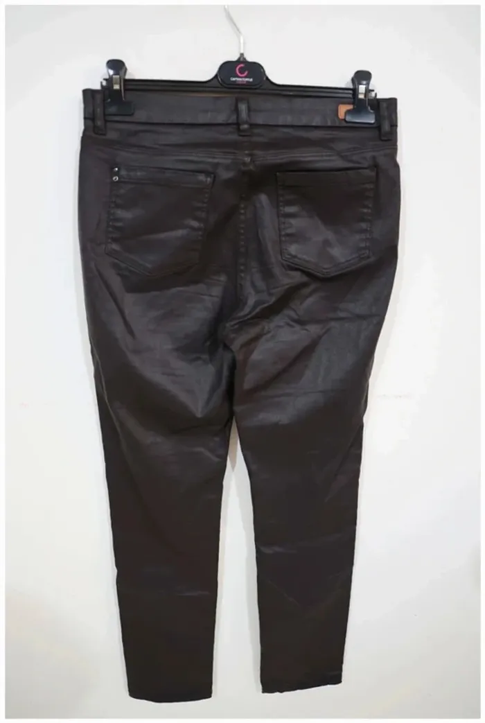 C43 pantalon simili noir Burton 40 - photo numéro 2
