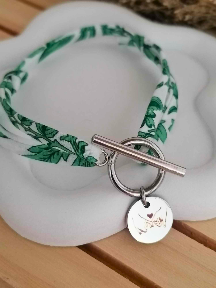 Bracelet liberty personnalisé avec médaille gravée, fermoir T en acier inoxydable, idée cadeau - photo numéro 4