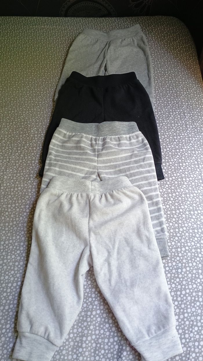 Quatres pantalons molletonnés 3 mois. - photo numéro 2