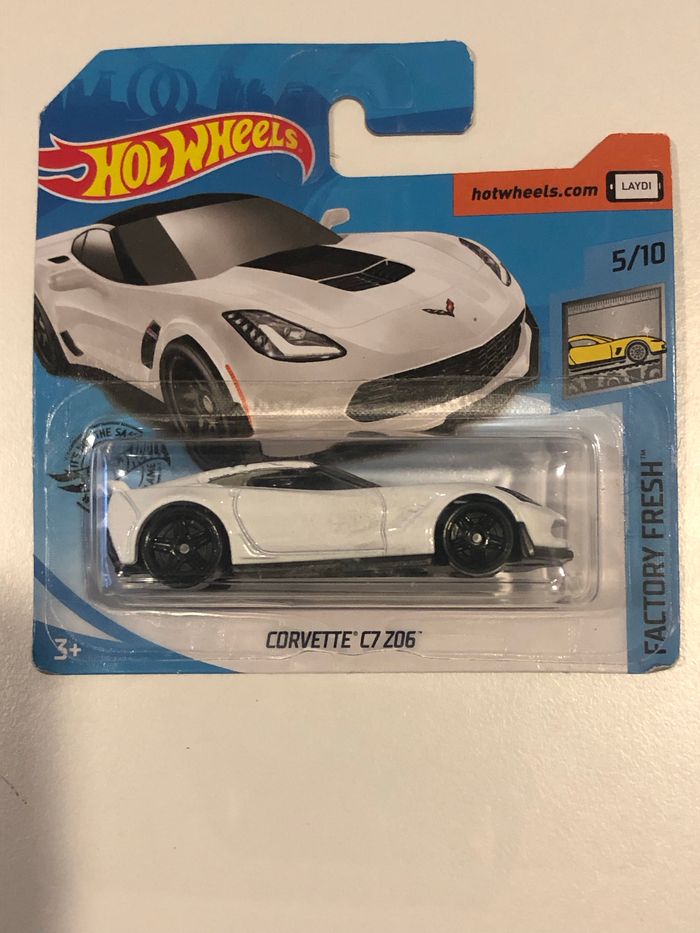 Miniature hot wheels Chevrolet corvette C7 Z06 1/64