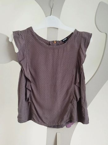 Haut fluide sans manches gris Kiabi taille 10 ans