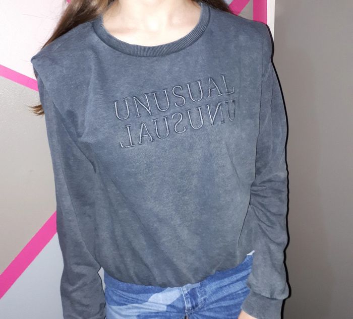 Pull gris