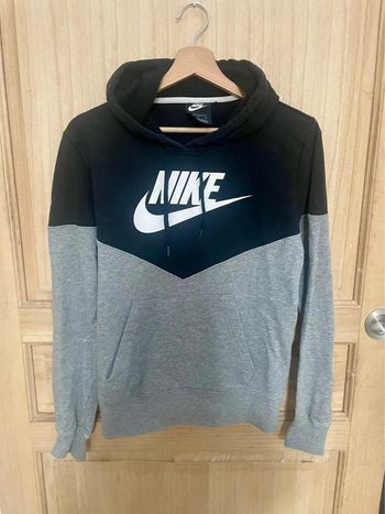 Sweat Nike unisexe à capuche gris et noir - M
